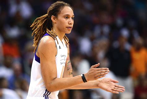 Brittney Griner Stands Up to Social Media Body Shaming